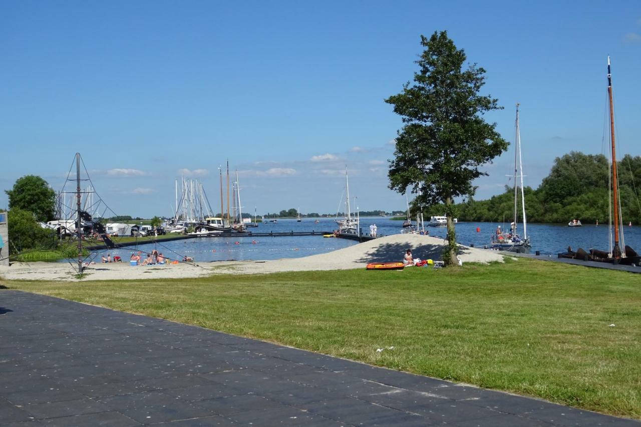 vakantiehuisgalamadammen Koudum Buitenkant foto